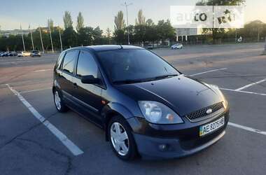 Хетчбек Ford Fiesta 2008 в Дніпрі