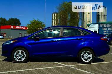 Седан Ford Fiesta 2018 в Киеве