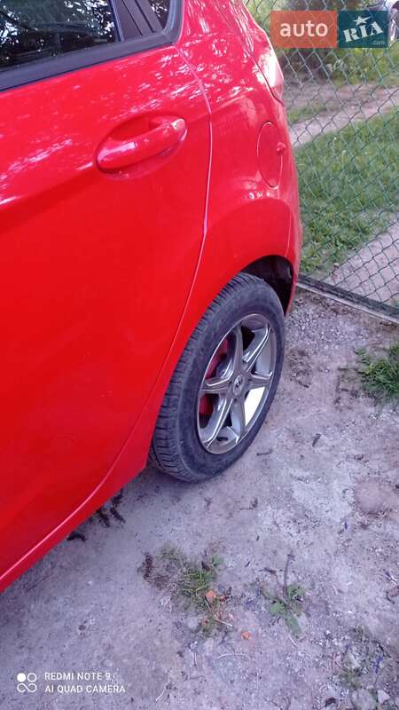 Хэтчбек Ford Fiesta 2015 в Бердичеве фото 11 Хэтчбек Ford Fiesta 2015 в Бердичеве