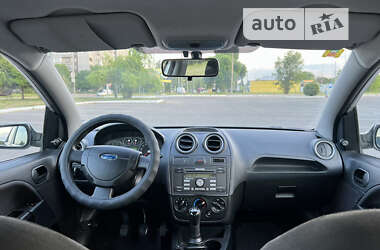 Хетчбек Ford Fiesta 2008 в Кременчуці