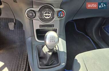 Хэтчбек Ford Fiesta 2009 в 