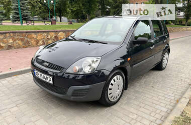 Хэтчбек Ford Fiesta 2007 в Могилев-Подольске