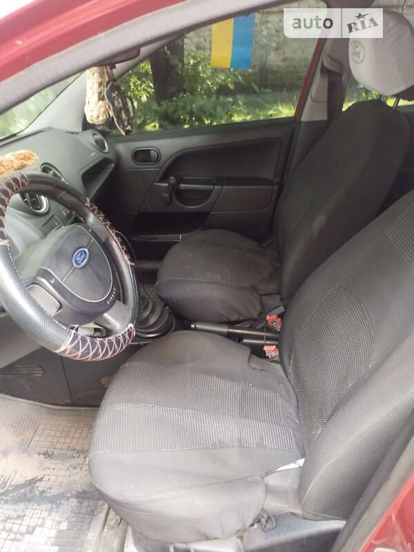 Хетчбек Ford Fiesta 2006 в Києві