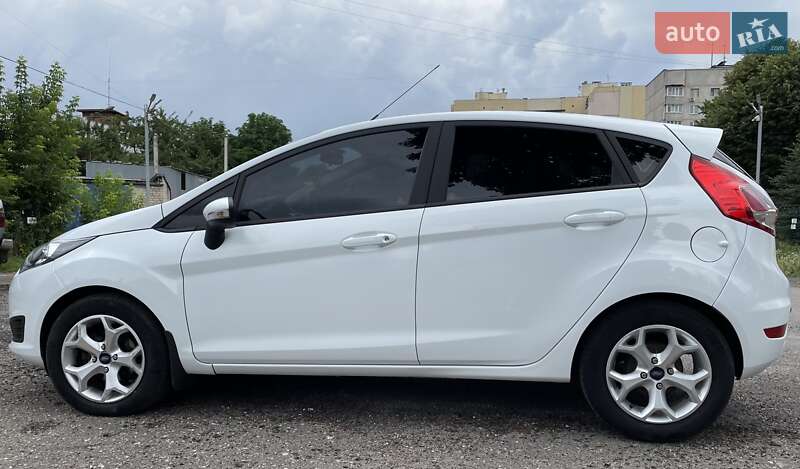 Хэтчбек Ford Fiesta 2015 в Харькове