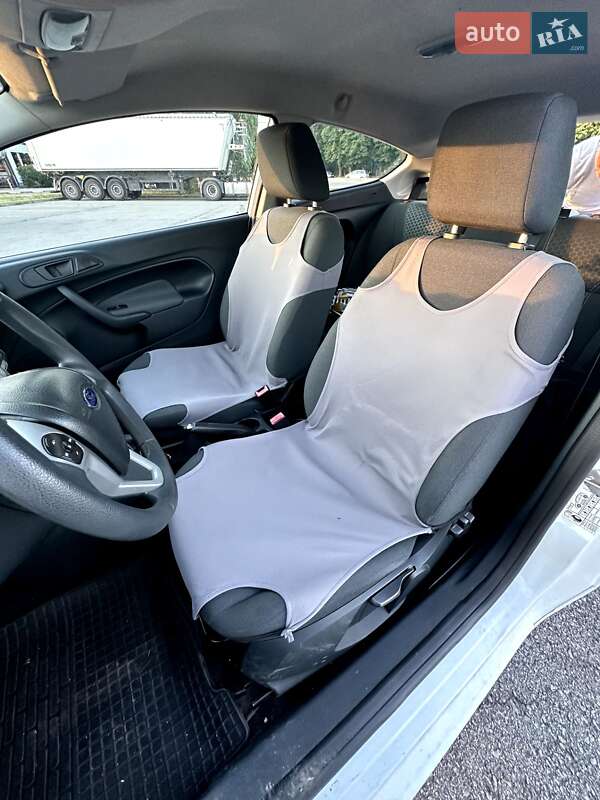 Хэтчбек Ford Fiesta 2011 в Запорожье