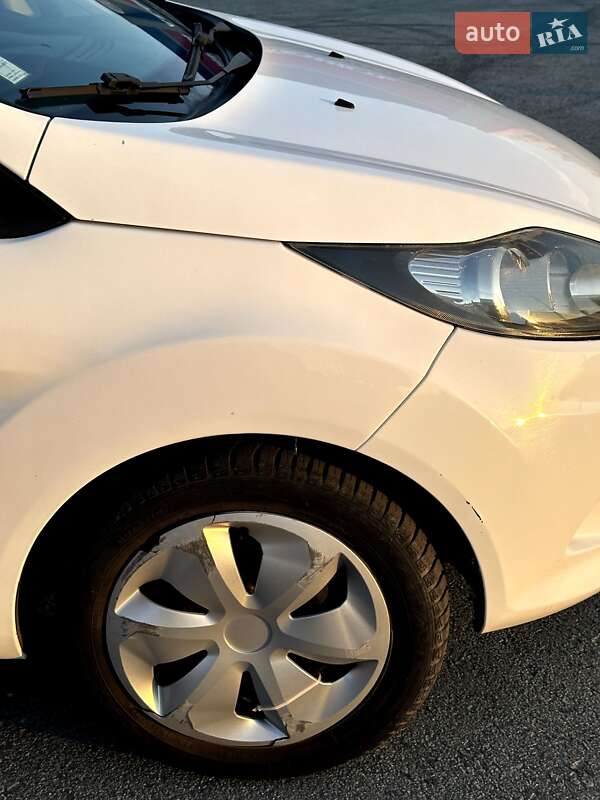 Хэтчбек Ford Fiesta 2011 в Запорожье