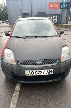 Хэтчбек Ford Fiesta 2007 в 