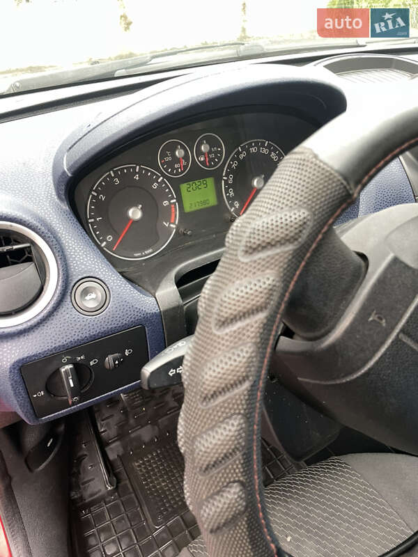 Хэтчбек Ford Fiesta 2007 в Ужгороде фото 13 Хэтчбек Ford Fiesta 2007 в Ужгороде