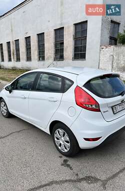 Хетчбек Ford Fiesta 2011 в Полтаві