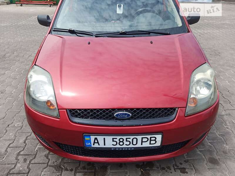 Хэтчбек Ford Fiesta 2006 в Киеве