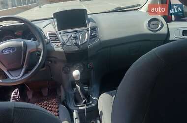 Хэтчбек Ford Fiesta 2010 в Львове