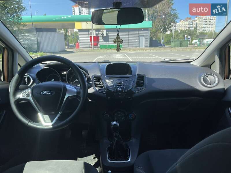 Хэтчбек Ford Fiesta 2013 в Киеве
