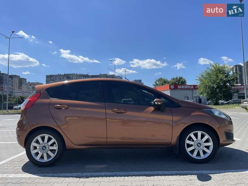 Хэтчбек Ford Fiesta 2013 в Киеве