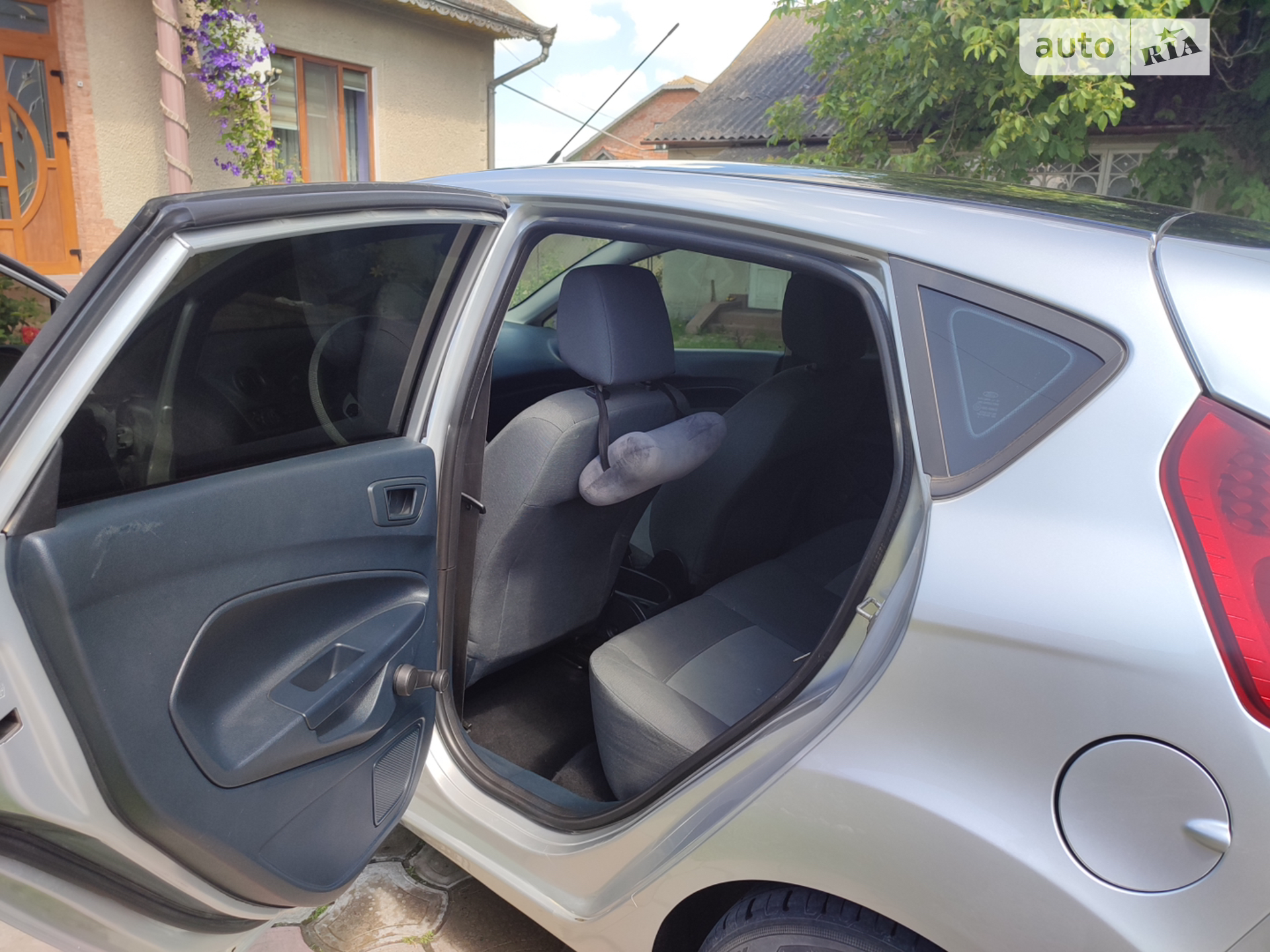 2012 Ford Fiesta - мініатюра 6