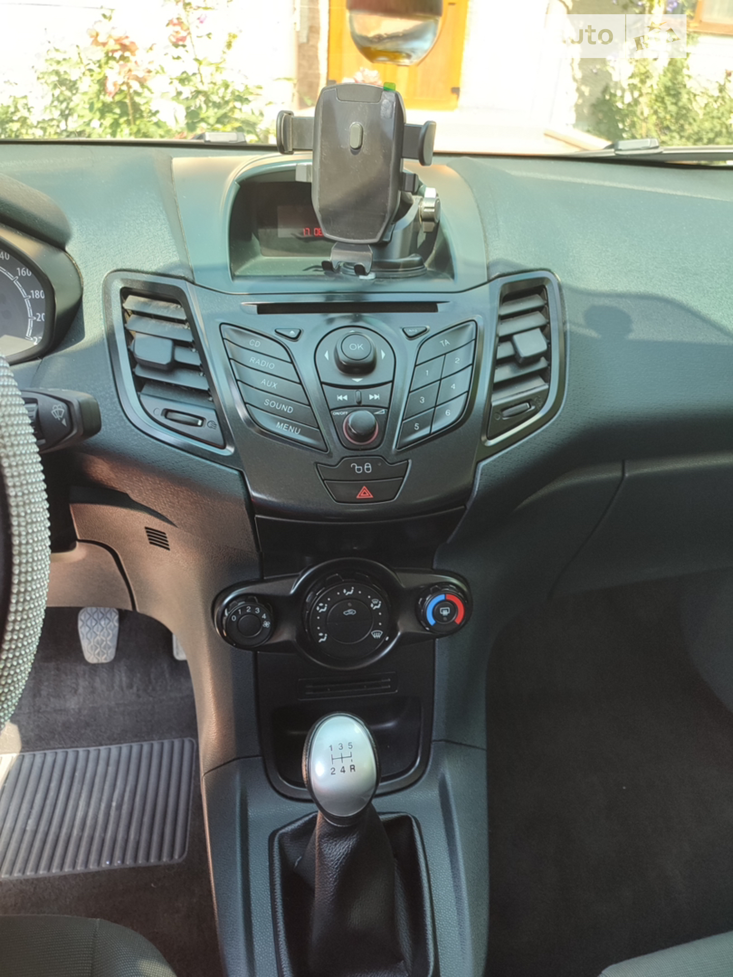 2012 Ford Fiesta - мініатюра 12