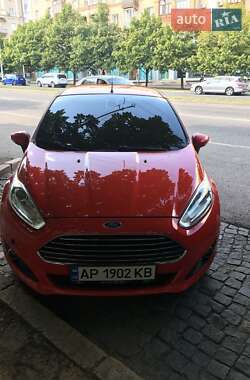 Хэтчбек Ford Fiesta 2013 в 