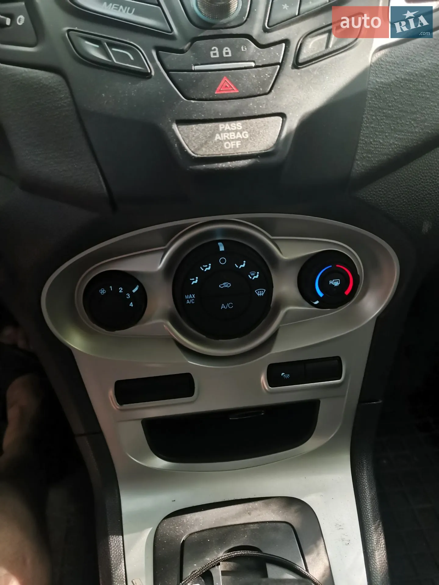 2016 Ford Fiesta - мініатюра 22