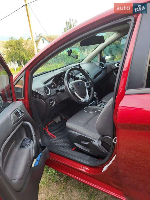 Седан Ford Fiesta 2013 в Одессе