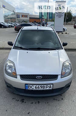 Хэтчбек Ford Fiesta 2008 в Львове