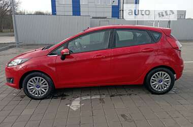 Хэтчбек Ford Fiesta 2015 в Черкассах