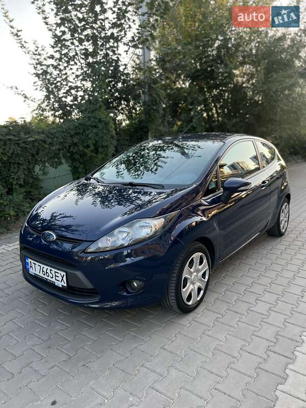 Хэтчбек Ford Fiesta 2008 в Ивано-Франковске