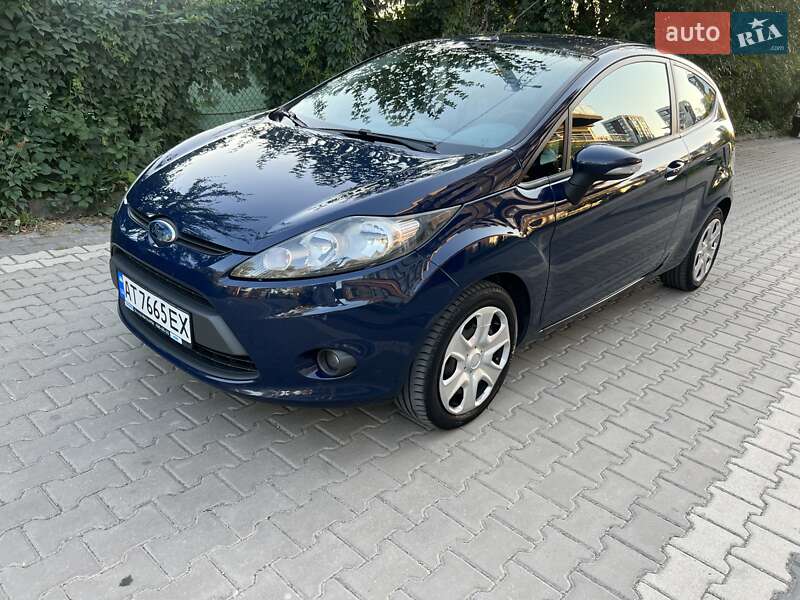 Хэтчбек Ford Fiesta 2008 в Ивано-Франковске