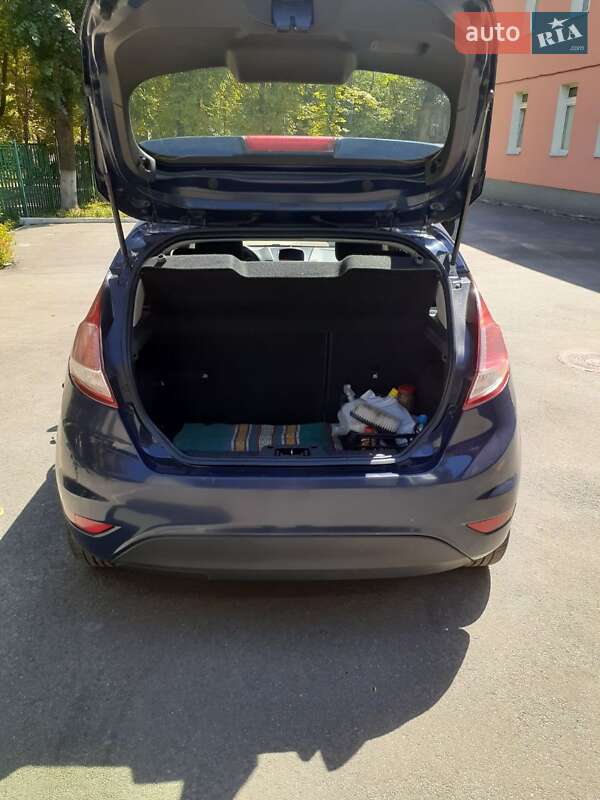 Хэтчбек Ford Fiesta 2013 в Киеве