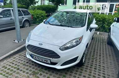 Хэтчбек Ford Fiesta 2016 в Киеве