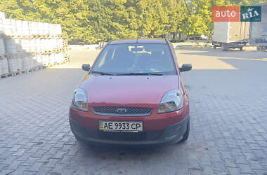 Хэтчбек Ford Fiesta 2007 в 