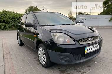 Хэтчбек Ford Fiesta 2007 в Киеве