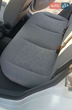 Хэтчбек Ford Fiesta 2007 в 