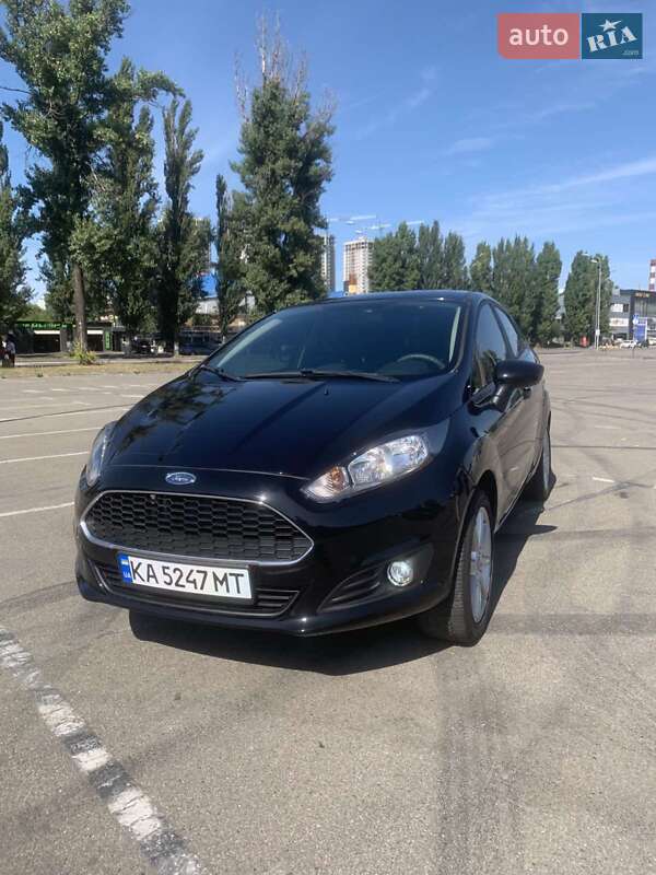 Седан Ford Fiesta 2018 в Києві
