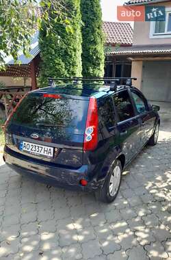 Хэтчбек Ford Fiesta 2007 в Сваляве