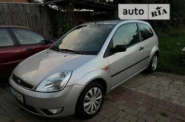 Хэтчбек Ford Fiesta 2004 в Львове