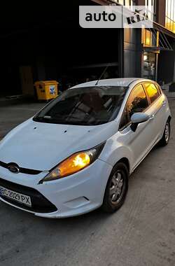 Хэтчбек Ford Fiesta 2011 в Львове