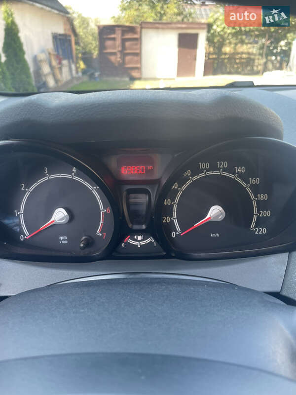 Хетчбек Ford Fiesta 2009 в Сокалі