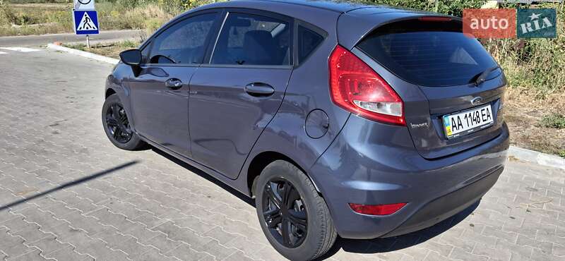Хэтчбек Ford Fiesta 2012 в Киеве фото 6 Хэтчбек Ford Fiesta 2012 в Киеве