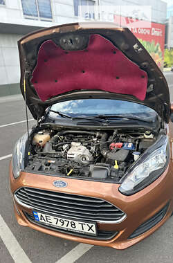 Хетчбек Ford Fiesta 2013 в 