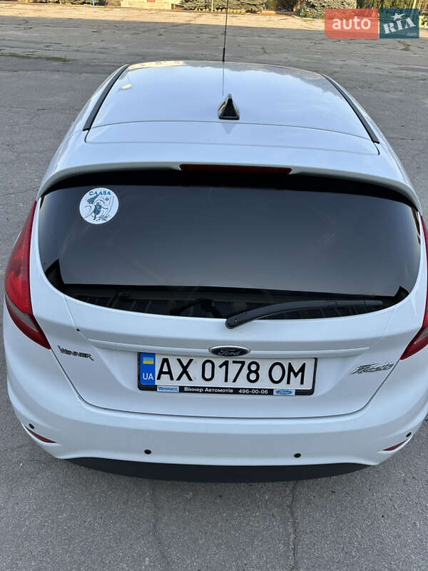 Хэтчбек Ford Fiesta 2011 в Краснограде фото 12 Хэтчбек Ford Fiesta 2011 в Краснограде