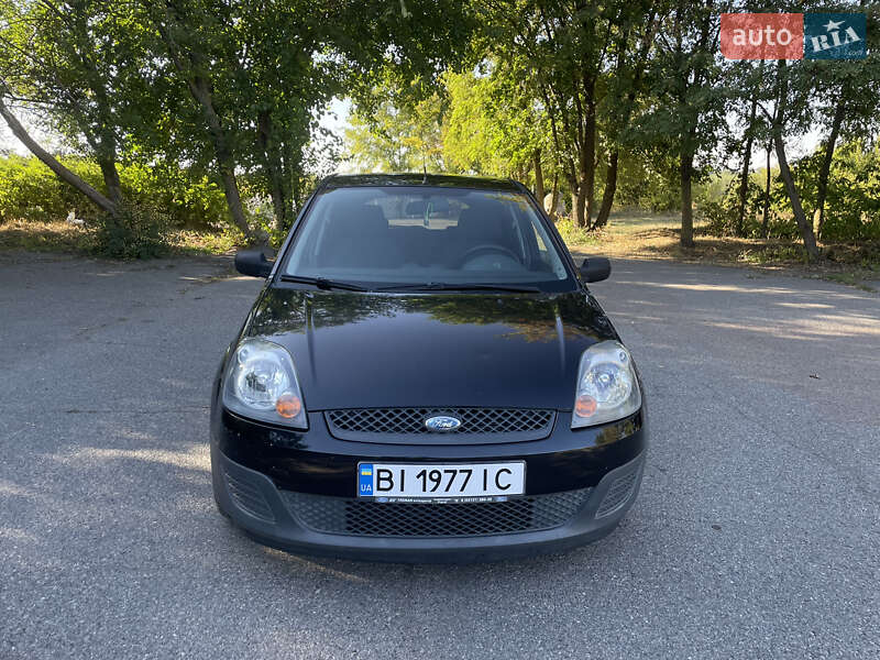 Хэтчбек Ford Fiesta 2007 в Лубнах
