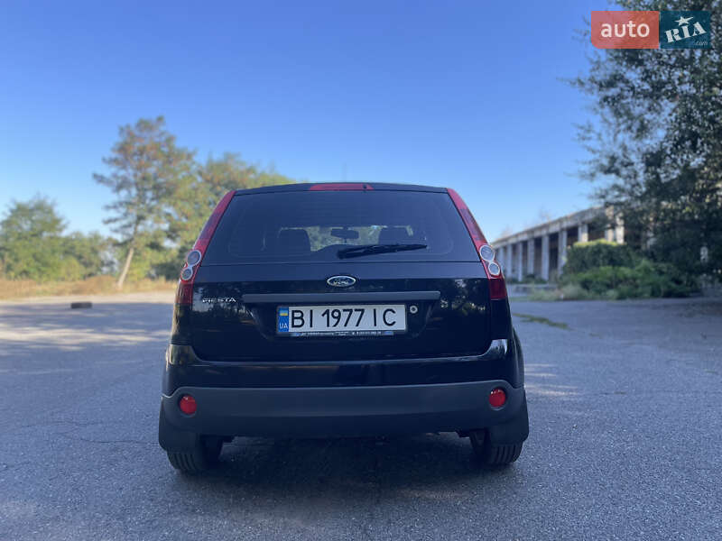 Хэтчбек Ford Fiesta 2007 в Лубнах