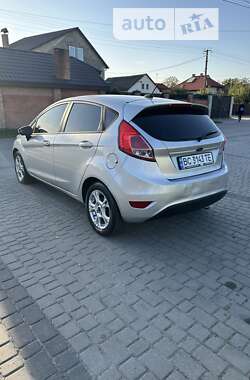 Хэтчбек Ford Fiesta 2014 в Львове