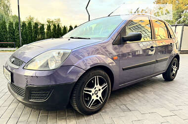 Хэтчбек Ford Fiesta 2006 в Ровно