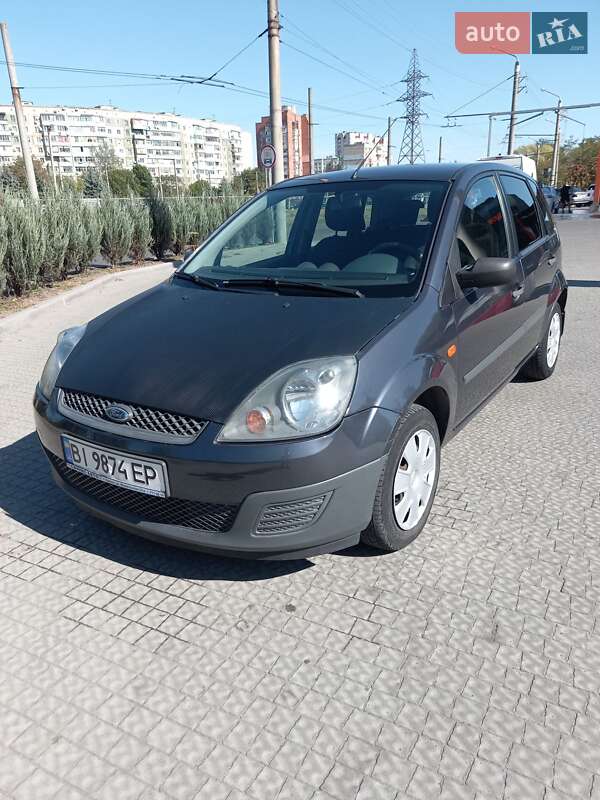 Хэтчбек Ford Fiesta 2008 в Полтаве