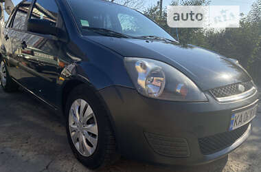 Хетчбек Ford Fiesta 2008 в Києві