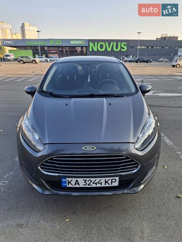 Седан Ford Fiesta 2018 в Киеве