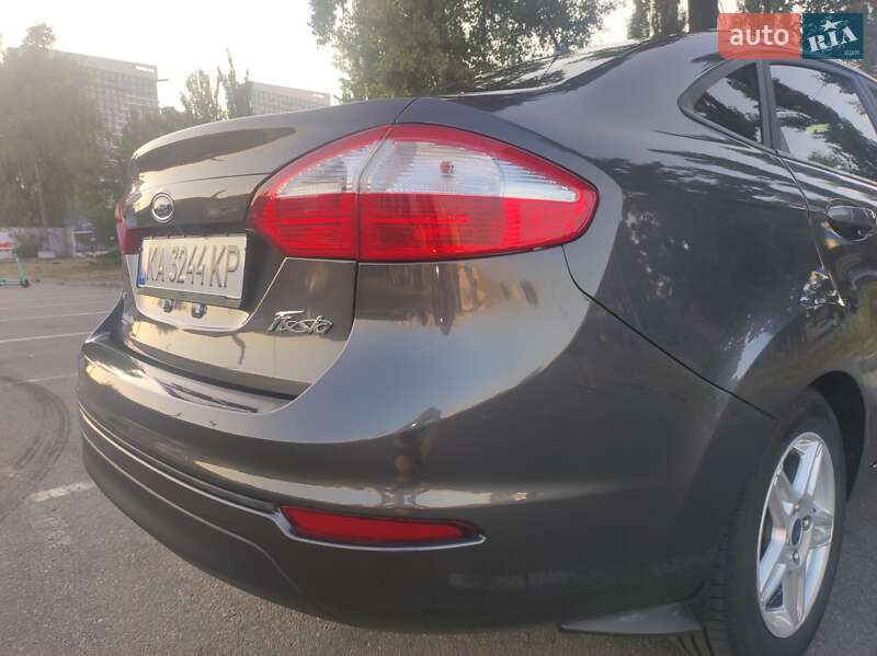 Седан Ford Fiesta 2018 в Киеве