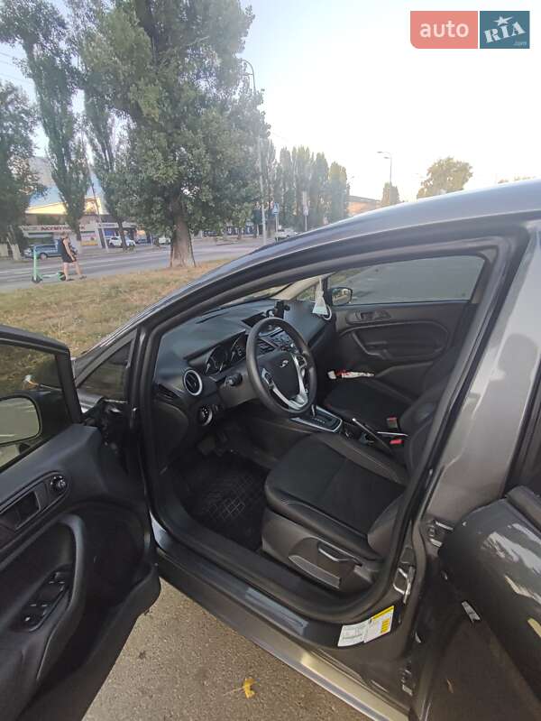 Седан Ford Fiesta 2018 в Киеве