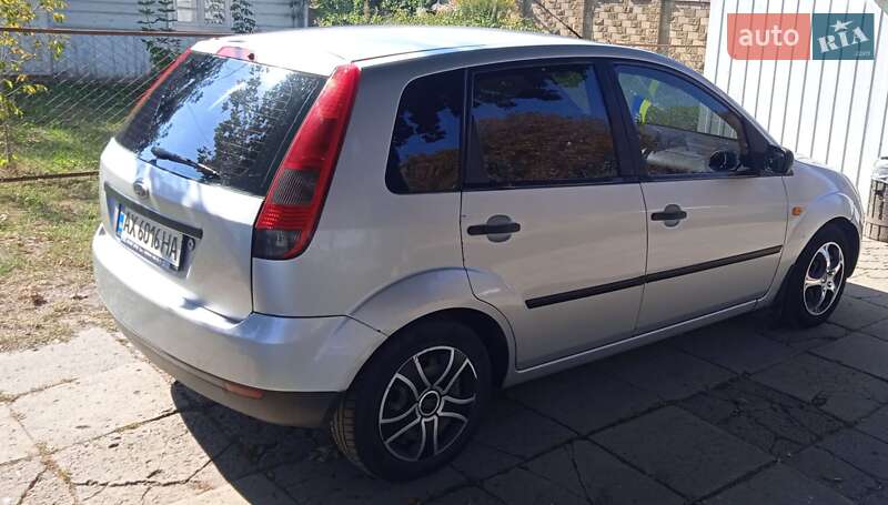 Хэтчбек Ford Fiesta 2005 в Луцке