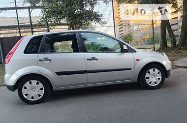 Хетчбек Ford Fiesta 2006 в Києві